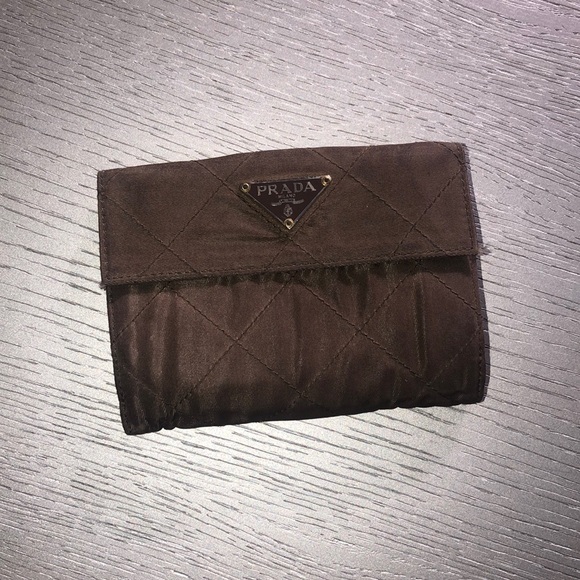 PRADA Wallet 4”1/2 x 3”1/2 - Picture 6 of 10